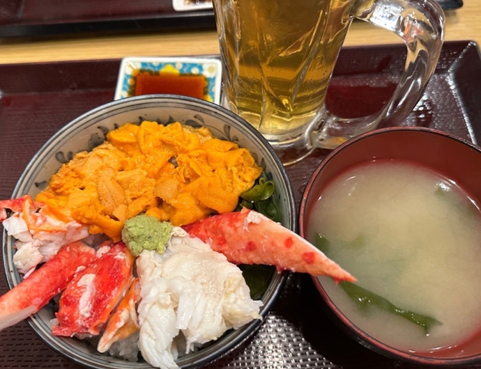 北海道行軍團-樂齡自助旅行-海膽和蟹肉料理，看了就想吃，吃了還想再吃！